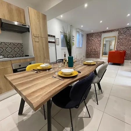 L'elegant T2 - Calme Et Spacieux Apartmán *